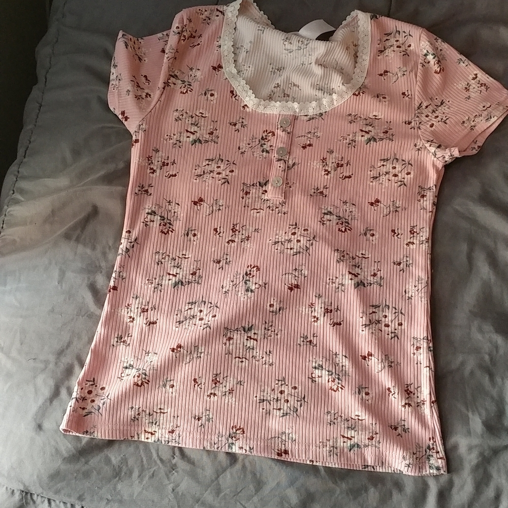 Lovely bubbly pink floral shirt